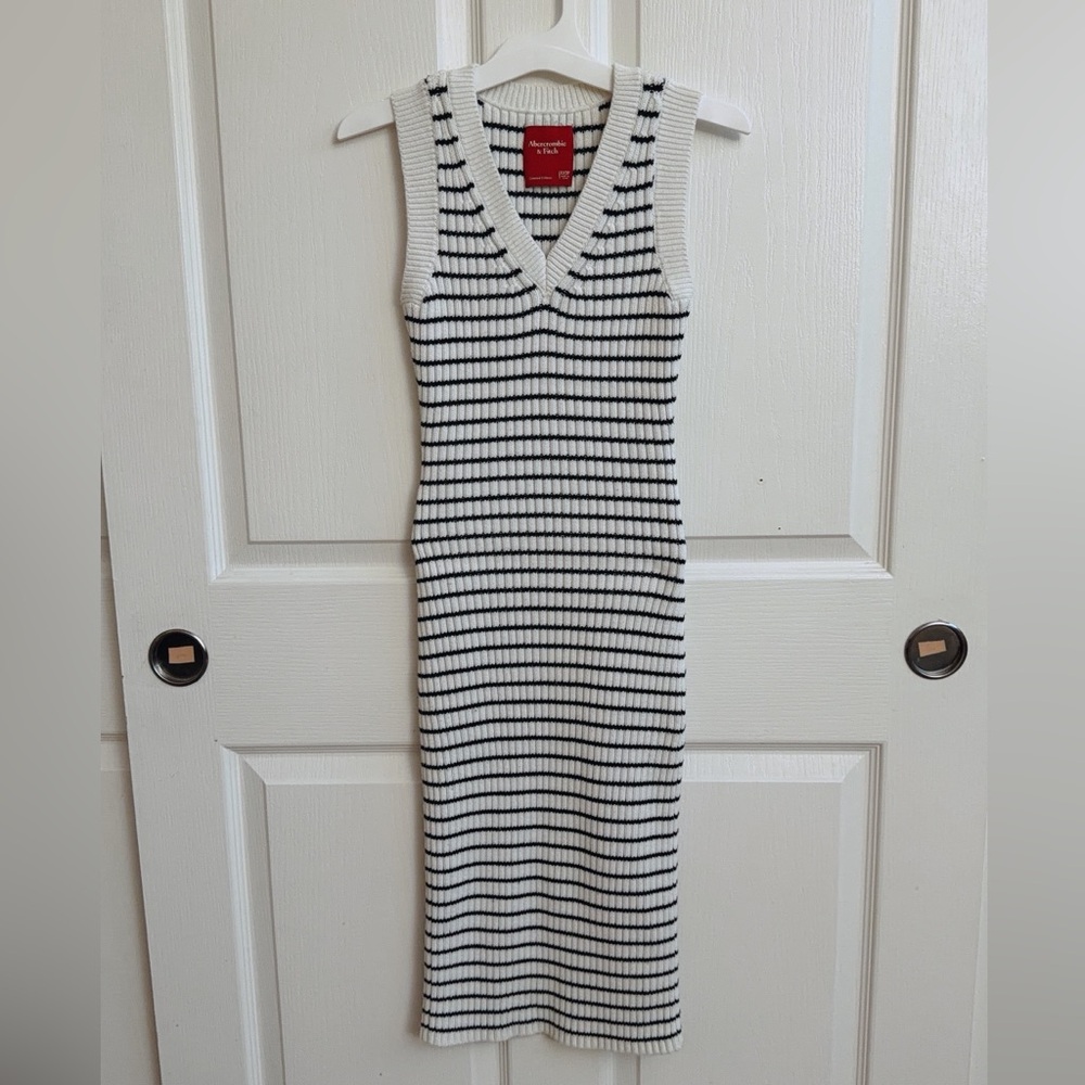 Abercrombie & Fitch Black and White Striped Midi Dress